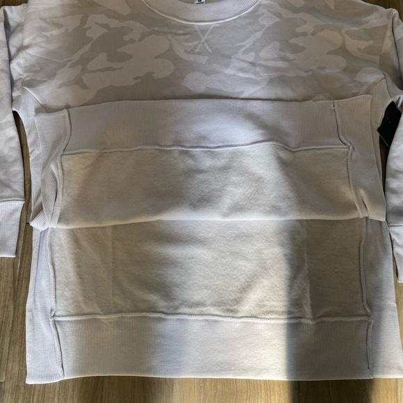 90 Degrees by reflex sweatshirt - Picture 6 of 12